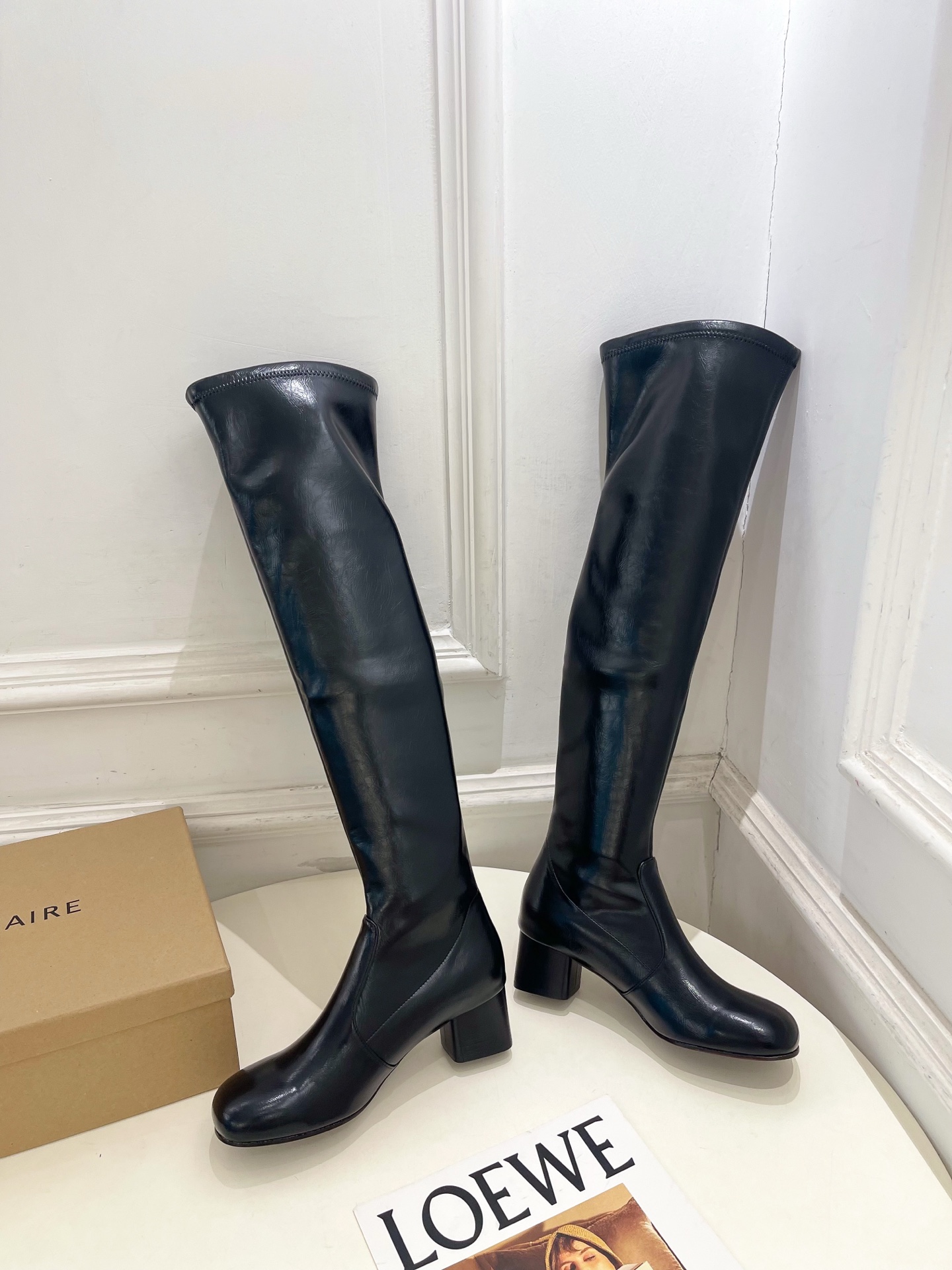 LEMAIRE  2026早秋新品 经典复古粗跟弹力长筒靴—————————作为这两年最受欢迎的设计师牌
