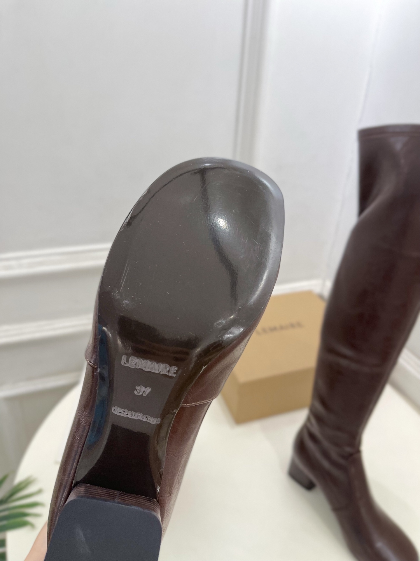 LEMAIRE  2026早秋新品 经典复古粗跟弹力长筒靴—————————作为这两年最受欢迎的设计师牌