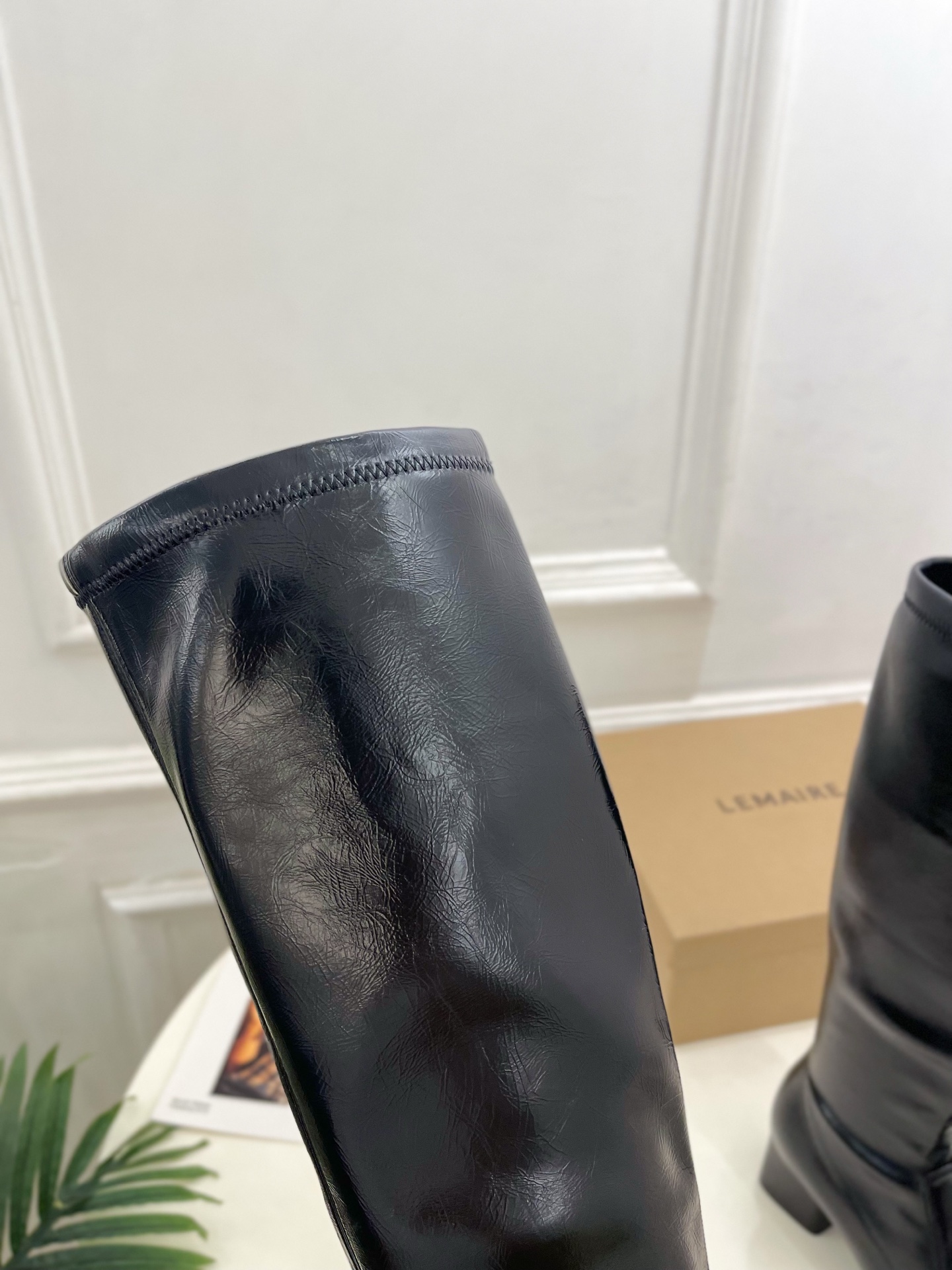 LEMAIRE  2026早秋新品 经典复古粗跟弹力高筒靴—————————作为这两年最受欢迎的设计师牌