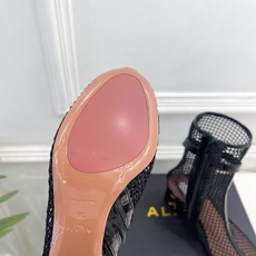 ALAÏA 阿莱亚26𝐬𝐬 2026春夏新品 秀场同款 镂空渔网粗跟凉靴裸靴—————————Alaï ALAÏA 阿莱亚26𝐬𝐬 2026春夏新品 秀场同款 镂空渔网粗跟凉靴裸靴—————————Alaï