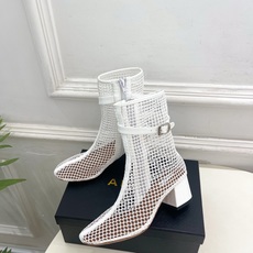 ALAÏA 阿莱亚26𝐬𝐬 2026春夏新品 秀场同款 镂空渔网粗跟凉靴裸靴—————————Alaï ALAÏA 阿莱亚26𝐬𝐬 2026春夏新品 秀场同款 镂空渔网粗跟凉靴裸靴—————————Alaï
