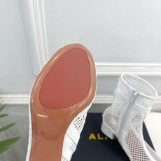 ALAÏA 阿莱亚26𝐬𝐬 2026春夏新品 秀场同款 镂空渔网粗跟凉靴裸靴—————————Alaï ALAÏA 阿莱亚26𝐬𝐬 2026春夏新品 秀场同款 镂空渔网粗跟凉靴裸靴—————————Alaï