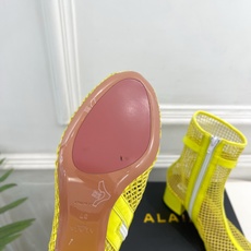 ALAÏA 阿莱亚26𝐬𝐬 2026春夏新品 秀场同款 镂空渔网粗跟凉靴裸靴—————————Alaï ALAÏA 阿莱亚26𝐬𝐬 2026春夏新品 秀场同款 镂空渔网粗跟凉靴裸靴—————————Alaï
