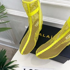ALAÏA 阿莱亚26𝐬𝐬 2026春夏新品 秀场同款 镂空渔网粗跟凉靴裸靴—————————Alaï ALAÏA 阿莱亚26𝐬𝐬 2026春夏新品 秀场同款 镂空渔网粗跟凉靴裸靴—————————Alaï