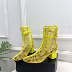 ALAÏA 阿莱亚26𝐬𝐬 2026春夏新品 秀场同款 镂空渔网粗跟凉靴裸靴—————————Alaï ALAÏA 阿莱亚26𝐬𝐬 2026春夏新品 秀场同款 镂空渔网粗跟凉靴裸靴—————————Alaï