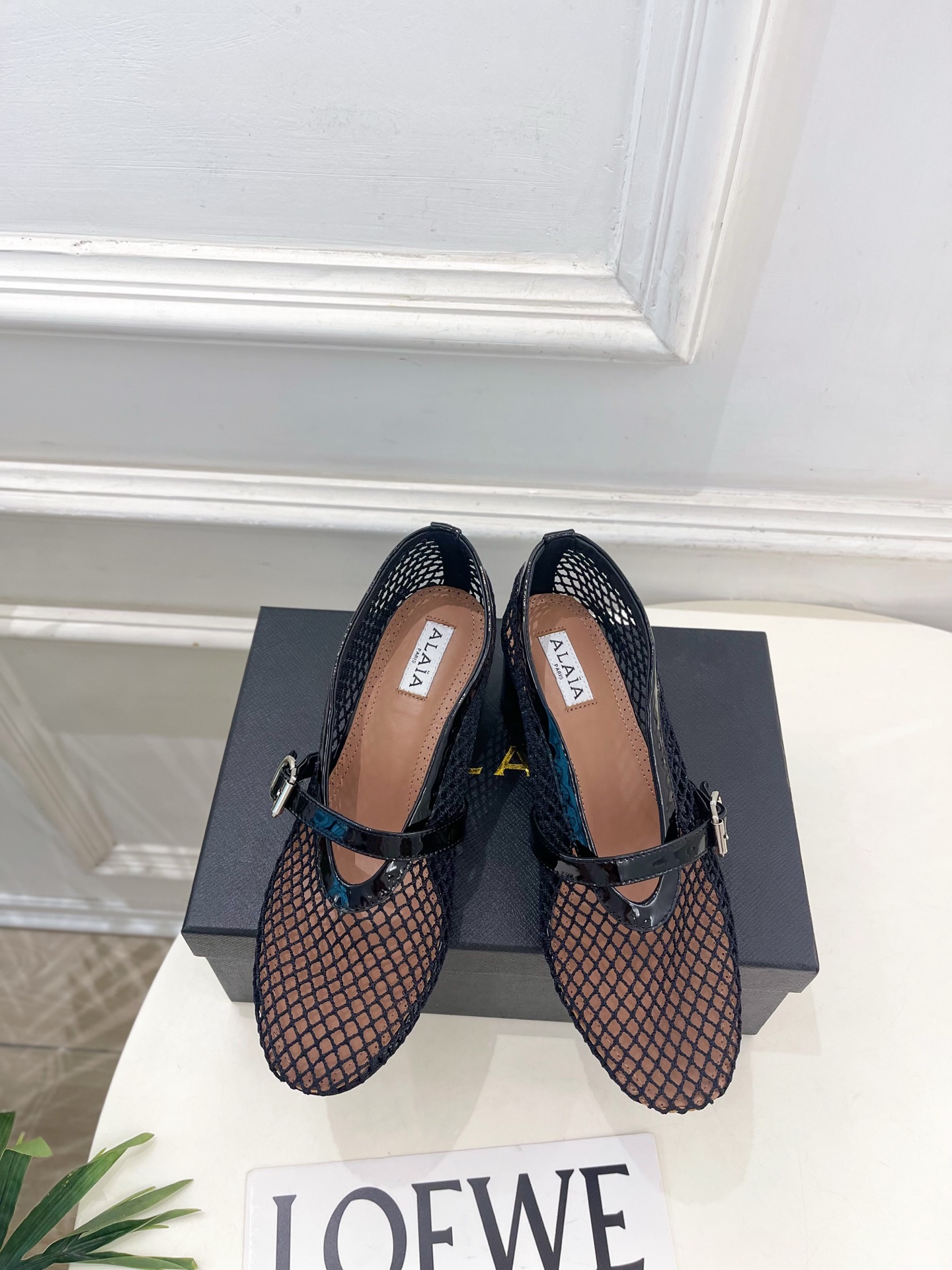 ALAÏA 阿莱亚26𝐬𝐬  2026春夏新品 秀场同款 镂空渔网粗跟玛丽珍网鞋—————————Ala