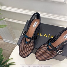 ALAÏA 阿莱亚26𝐬𝐬 2026春夏新品 秀场同款 镂空渔网粗跟玛丽珍网鞋—————————Ala ALAÏA 阿莱亚26𝐬𝐬 2026春夏新品 秀场同款 镂空渔网粗跟玛丽珍网鞋—————————Ala
