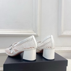 ALAÏA 阿莱亚26𝐬𝐬 2026春夏新品 秀场同款 镂空渔网粗跟玛丽珍网鞋—————————Ala ALAÏA 阿莱亚26𝐬𝐬 2026春夏新品 秀场同款 镂空渔网粗跟玛丽珍网鞋—————————Ala