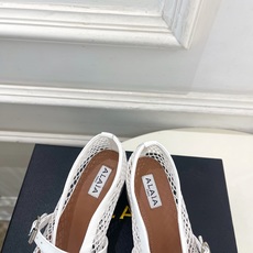 ALAÏA 阿莱亚26𝐬𝐬 2026春夏新品 秀场同款 镂空渔网粗跟玛丽珍网鞋—————————Ala ALAÏA 阿莱亚26𝐬𝐬 2026春夏新品 秀场同款 镂空渔网粗跟玛丽珍网鞋—————————Ala