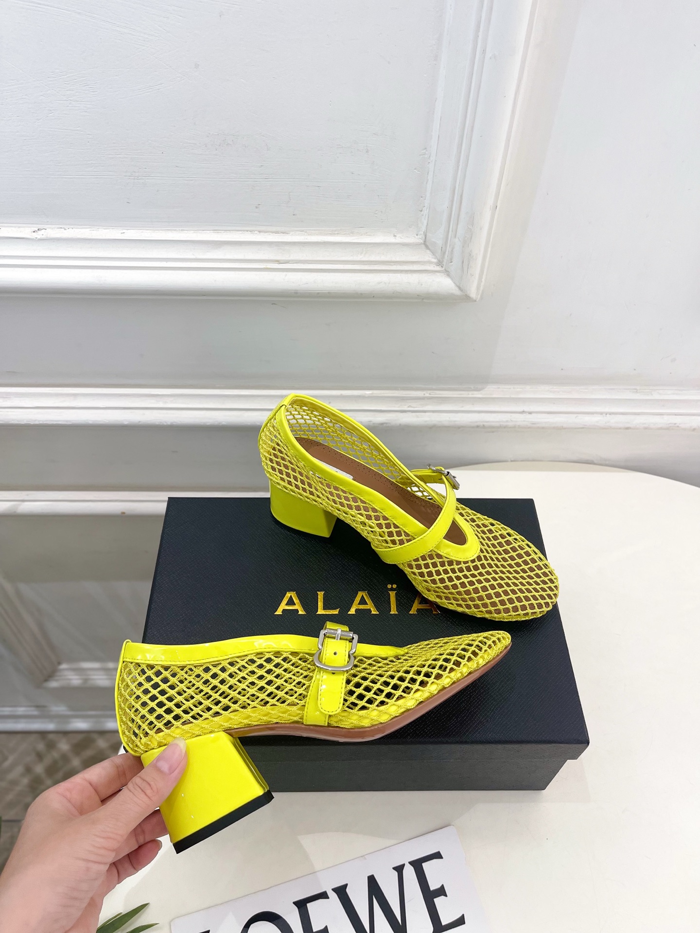 ALAÏA 阿莱亚26𝐬𝐬  2026春夏新品 秀场同款 镂空渔网粗跟玛丽珍网鞋—————————Ala