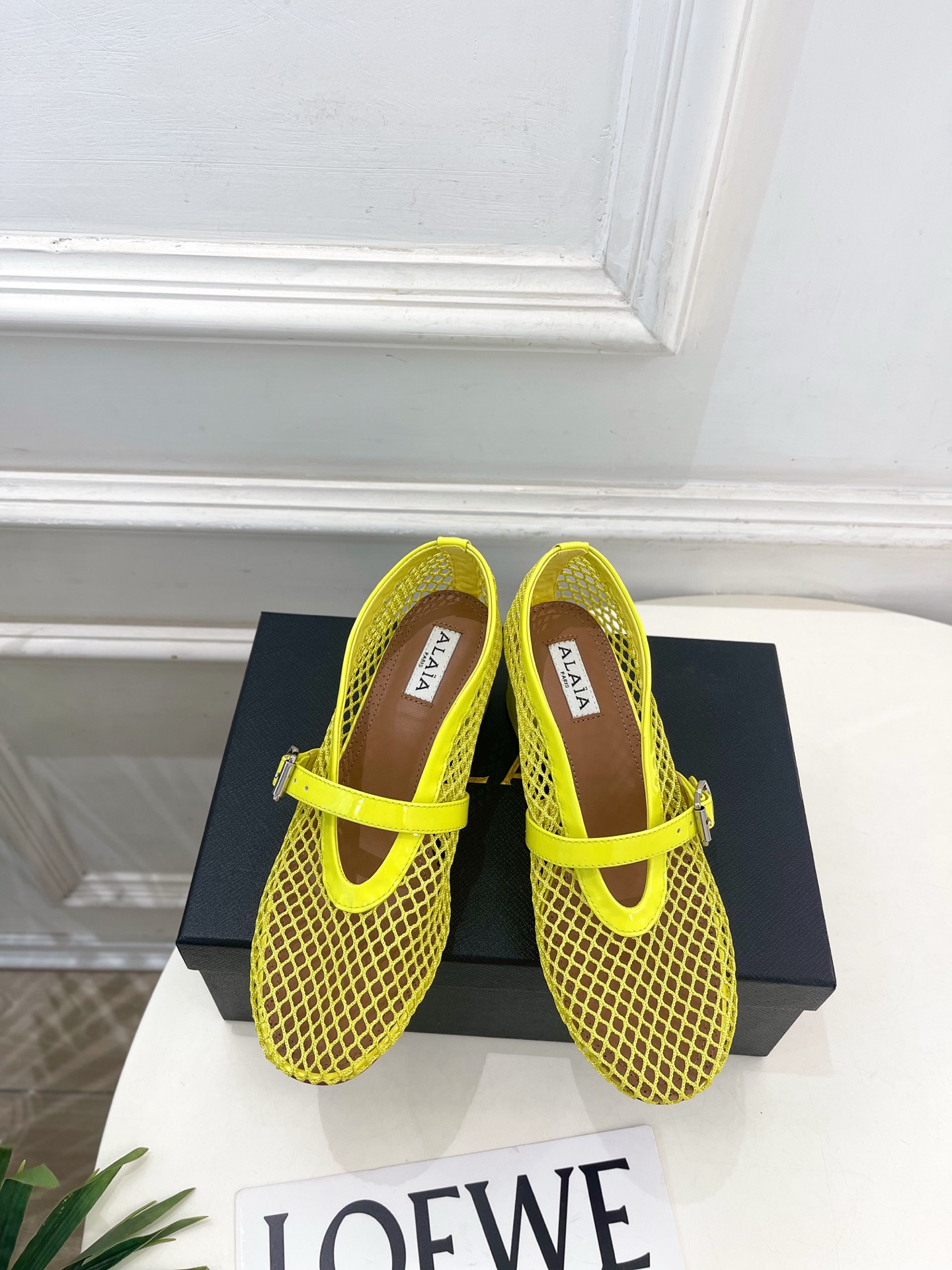 ALAÏA 阿莱亚26𝐬𝐬  2026春夏新品 秀场同款 镂空渔网粗跟玛丽珍网鞋—————————Ala