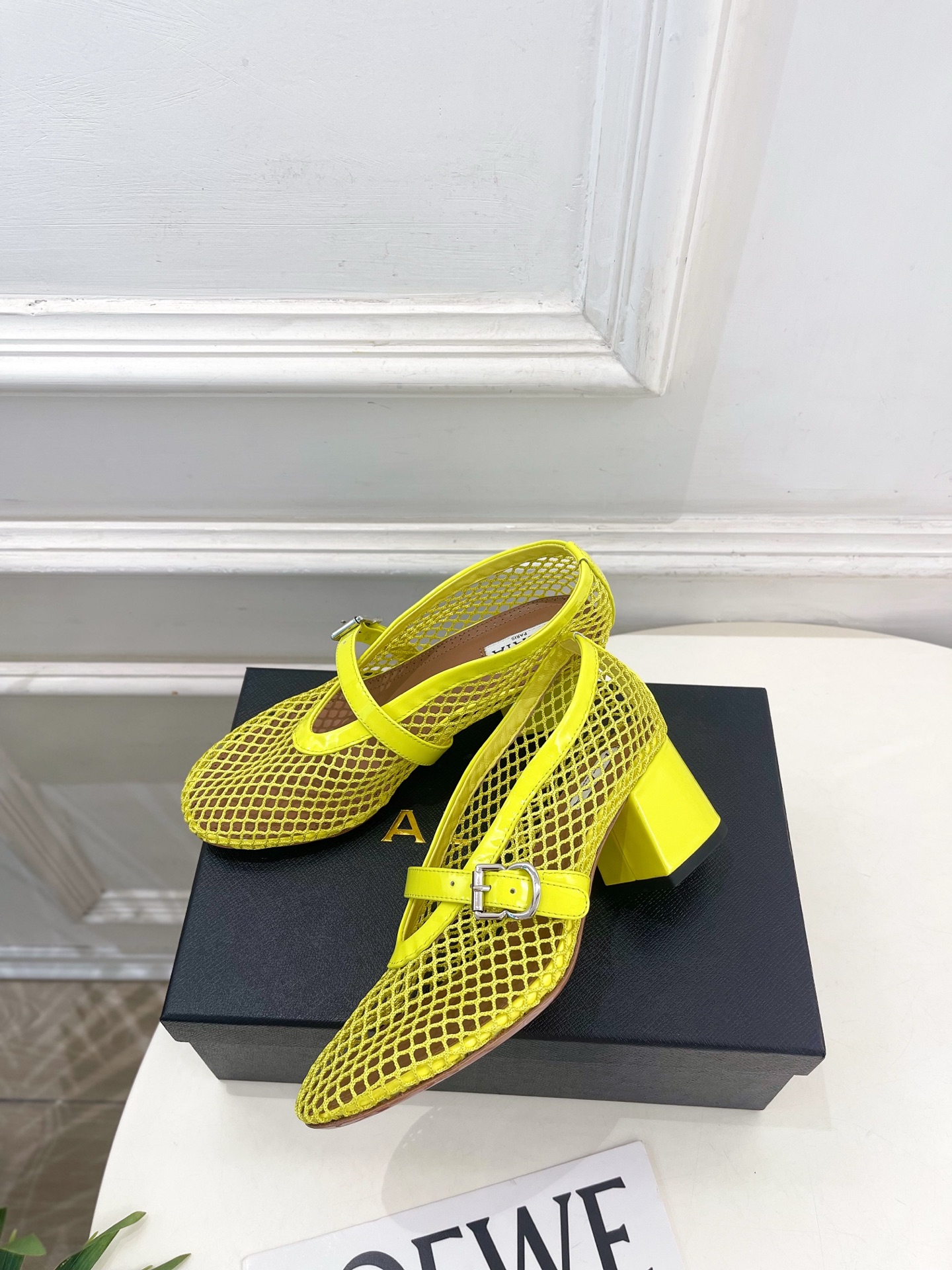 ALAÏA 阿莱亚26𝐬𝐬  2026春夏新品 秀场同款 镂空渔网粗跟玛丽珍网鞋—————————Ala