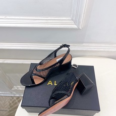 ALAÏA 阿莱亚26𝐬𝐬 2026春夏新品 秀场同款 镂空渔网粗跟夹脚凉鞋—————————Alaï ALAÏA 阿莱亚26𝐬𝐬 2026春夏新品 秀场同款 镂空渔网粗跟夹脚凉鞋—————————Alaï