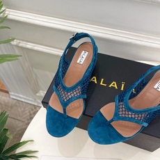 ALAÏA 阿莱亚26𝐬𝐬 2026春夏新品 秀场同款 镂空渔网粗跟夹脚凉鞋—————————Alaï ALAÏA 阿莱亚26𝐬𝐬 2026春夏新品 秀场同款 镂空渔网粗跟夹脚凉鞋—————————Alaï