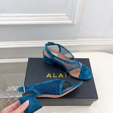 ALAÏA 阿莱亚26𝐬𝐬 2026春夏新品 秀场同款 镂空渔网粗跟夹脚凉鞋—————————Alaï ALAÏA 阿莱亚26𝐬𝐬 2026春夏新品 秀场同款 镂空渔网粗跟夹脚凉鞋—————————Alaï