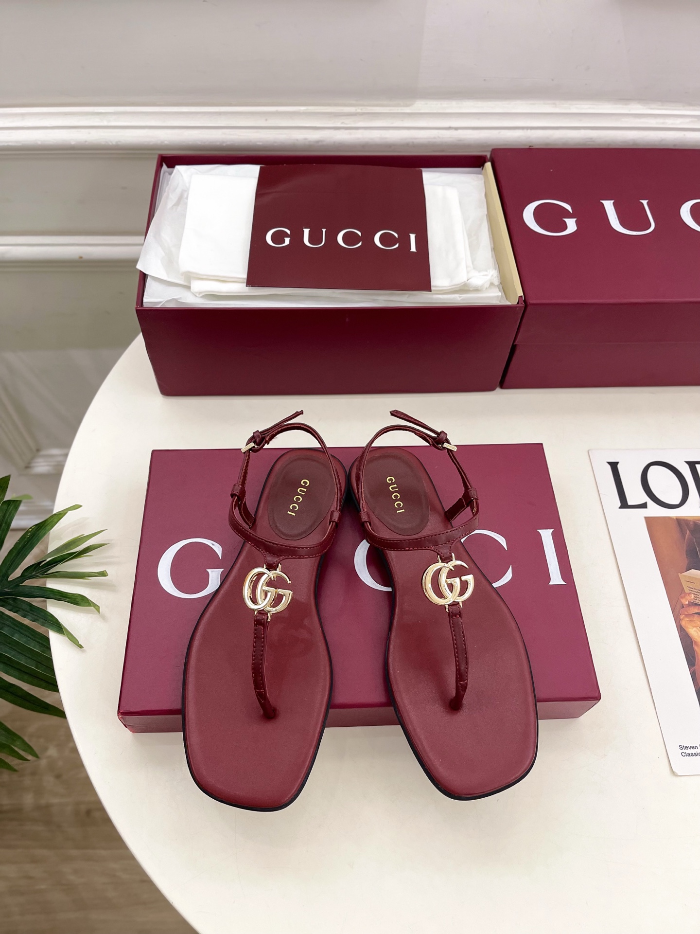 Gucci |  古驰  26𝐬𝐬 ⭐️ G家 主打系列终于面世，狠货值得期待！原有的经典 创造新设计 