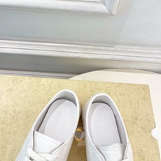 The row 2026春夏新品 TR极简系带休闲德训鞋—————————作为这两年最受欢迎的设计师牌, The row 2026春夏新品 TR极简系带休闲德训鞋—————————作为这两年最受欢迎的设计师牌,