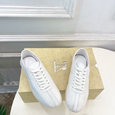 The row 2026春夏新品 TR极简系带休闲德训鞋—————————作为这两年最受欢迎的设计师牌, The row 2026春夏新品 TR极简系带休闲德训鞋—————————作为这两年最受欢迎的设计师牌,