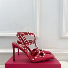 Valentino 华伦天奴 26𝐬𝐬2026春夏新品 ROCKSTUD鉚钉铁头细带高跟凉鞋 上新☑️ Valentino 华伦天奴 26𝐬𝐬2026春夏新品 ROCKSTUD鉚钉铁头细带高跟凉鞋 上新☑️