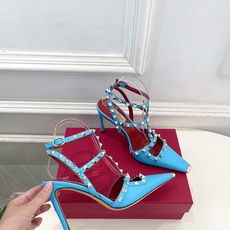 Valentino 华伦天奴 26𝐬𝐬2026春夏新品 ROCKSTUD鉚钉铁头细带高跟凉鞋 上新☑️ Valentino 华伦天奴 26𝐬𝐬2026春夏新品 ROCKSTUD鉚钉铁头细带高跟凉鞋 上新☑️