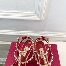 Valentino 华伦天奴 26𝐬𝐬2026春夏新品 ROCKSTUD鉚钉铁头细带高跟凉鞋 上新☑️ Valentino 华伦天奴 26𝐬𝐬2026春夏新品 ROCKSTUD鉚钉铁头细带高跟凉鞋 上新☑️