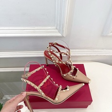 Valentino 华伦天奴 26𝐬𝐬2026春夏新品 ROCKSTUD鉚钉铁头细带高跟凉鞋 上新☑️ Valentino 华伦天奴 26𝐬𝐬2026春夏新品 ROCKSTUD鉚钉铁头细带高跟凉鞋 上新☑️