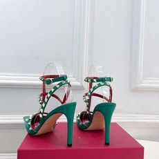 Valentino 华伦天奴 26𝐬𝐬2026春夏新品 ROCKSTUD鉚钉铁头细带高跟凉鞋 上新☑️ Valentino 华伦天奴 26𝐬𝐬2026春夏新品 ROCKSTUD鉚钉铁头细带高跟凉鞋 上新☑️