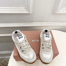 Miu Miu | 缪缪 26𝐬𝐬🖤专柜主打最新秀款 2026春夏新品网眼织物休闲运动鞋火爆上新!🍒B Miu Miu | 缪缪 26𝐬𝐬🖤专柜主打最新秀款 2026春夏新品网眼织物休闲运动鞋火爆上新!🍒B