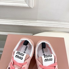 Miu Miu | 缪缪 26𝐬𝐬🖤专柜主打最新秀款 2026春夏新品网眼织物休闲运动鞋火爆上新!🍒B Miu Miu | 缪缪 26𝐬𝐬🖤专柜主打最新秀款 2026春夏新品网眼织物休闲运动鞋火爆上新!🍒B