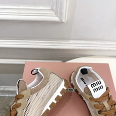 Miu Miu | 缪缪 26𝐬𝐬🖤专柜主打最新秀款 2026春夏新品网眼织物休闲运动鞋火爆上新!🍒B Miu Miu | 缪缪 26𝐬𝐬🖤专柜主打最新秀款 2026春夏新品网眼织物休闲运动鞋火爆上新!🍒B