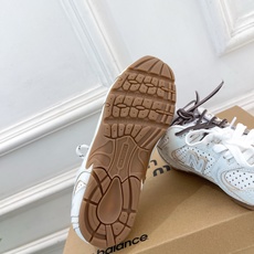 Miu Miu | 缪缪 26𝐬𝐬🖤专柜主打最新秀款 2026新品New Balance × Miu Miu Miu | 缪缪 26𝐬𝐬🖤专柜主打最新秀款 2026新品New Balance × Miu