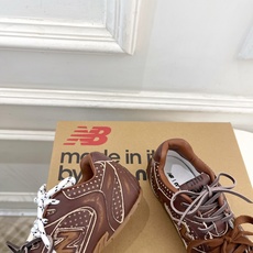 Miu Miu | 缪缪 26𝐬𝐬🖤专柜主打最新秀款 2026新品New Balance × Miu Miu Miu | 缪缪 26𝐬𝐬🖤专柜主打最新秀款 2026新品New Balance × Miu