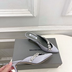 Balenciaga | 巴黎世家 26𝐬𝐬 ⭐️2026春夏新品Balenciaga x Manol Balenciaga | 巴黎世家 26𝐬𝐬 ⭐️2026春夏新品Balenciaga x Manol