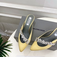Balenciaga | 巴黎世家 26𝐬𝐬 ⭐️2026春夏新品Balenciaga x Manol Balenciaga | 巴黎世家 26𝐬𝐬 ⭐️2026春夏新品Balenciaga x Manol