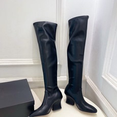 Jil Sander(吉尔·桑达)2026 早秋新品 JD极简复古粗跟长筒弹力靴————————JS作为 Jil Sander(吉尔·桑达)2026 早秋新品 JD极简复古粗跟长筒弹力靴————————JS作为