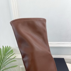 Jil Sander(吉尔·桑达)2026 早秋新品 JD极简复古粗跟长筒弹力靴————————JS作为 Jil Sander(吉尔·桑达)2026 早秋新品 JD极简复古粗跟长筒弹力靴————————JS作为