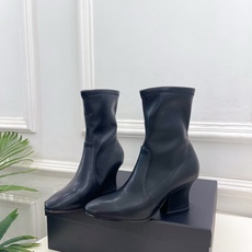 Jil Sander(吉尔·桑达)2026 早秋新品 JD极简复古粗跟弹力短靴————————JS作为这 Jil Sander(吉尔·桑达)2026 早秋新品 JD极简复古粗跟弹力短靴————————JS作为这