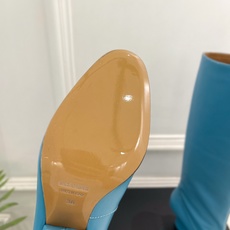 Jil Sander(吉尔·桑达)2026 秋冬新品 JD极简绑带粗跟长筒靴————————JS作为这两 Jil Sander(吉尔·桑达)2026 秋冬新品 JD极简绑带粗跟长筒靴————————JS作为这两