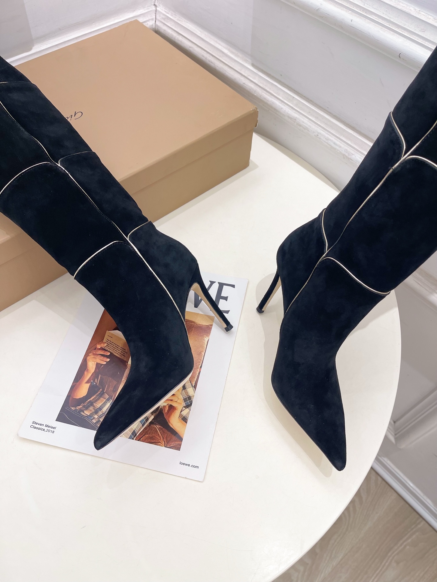Gianvito Rossi｜吉安维托·罗西  26𝐬𝐬2026秋冬新品 GR复古拼接尖头高跟长靴 火爆