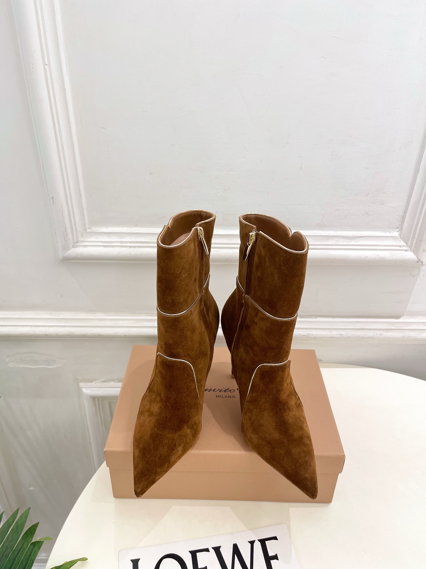 Gianvito Rossi｜吉安维托·罗西  26𝐬𝐬2026秋冬新品 GR复古拼接尖头高跟短靴 火爆