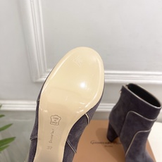 Gianvito Rossi|吉安维托·罗西 26𝐬𝐬2026秋冬新品 GR复古拼接圆头粗跟短靴 火爆 Gianvito Rossi|吉安维托·罗西 26𝐬𝐬2026秋冬新品 GR复古拼接圆头粗跟短靴 火爆