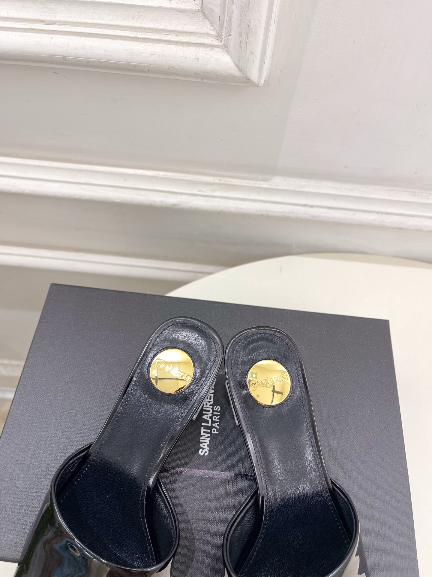 SAIN*LAURENT  圣罗兰 26𝐬𝐬2026春夏新品YSL透明跟方头粗跟拖鞋 上新☑️—————