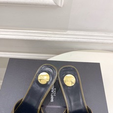 SAIN*LAURENT 圣罗兰 26𝐬𝐬2026春夏新品YSL透明跟方头粗跟拖鞋 上新☑️————— SAIN*LAURENT 圣罗兰 26𝐬𝐬2026春夏新品YSL透明跟方头粗跟拖鞋 上新☑️—————