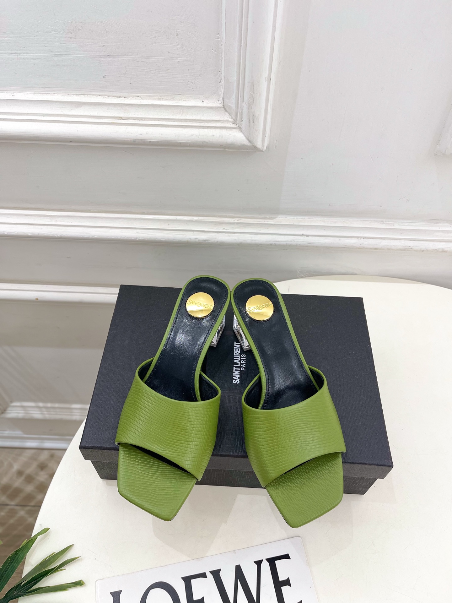 SAIN*LAURENT  圣罗兰 26𝐬𝐬2026春夏新品YSL透明跟方头粗跟拖鞋 上新☑️—————