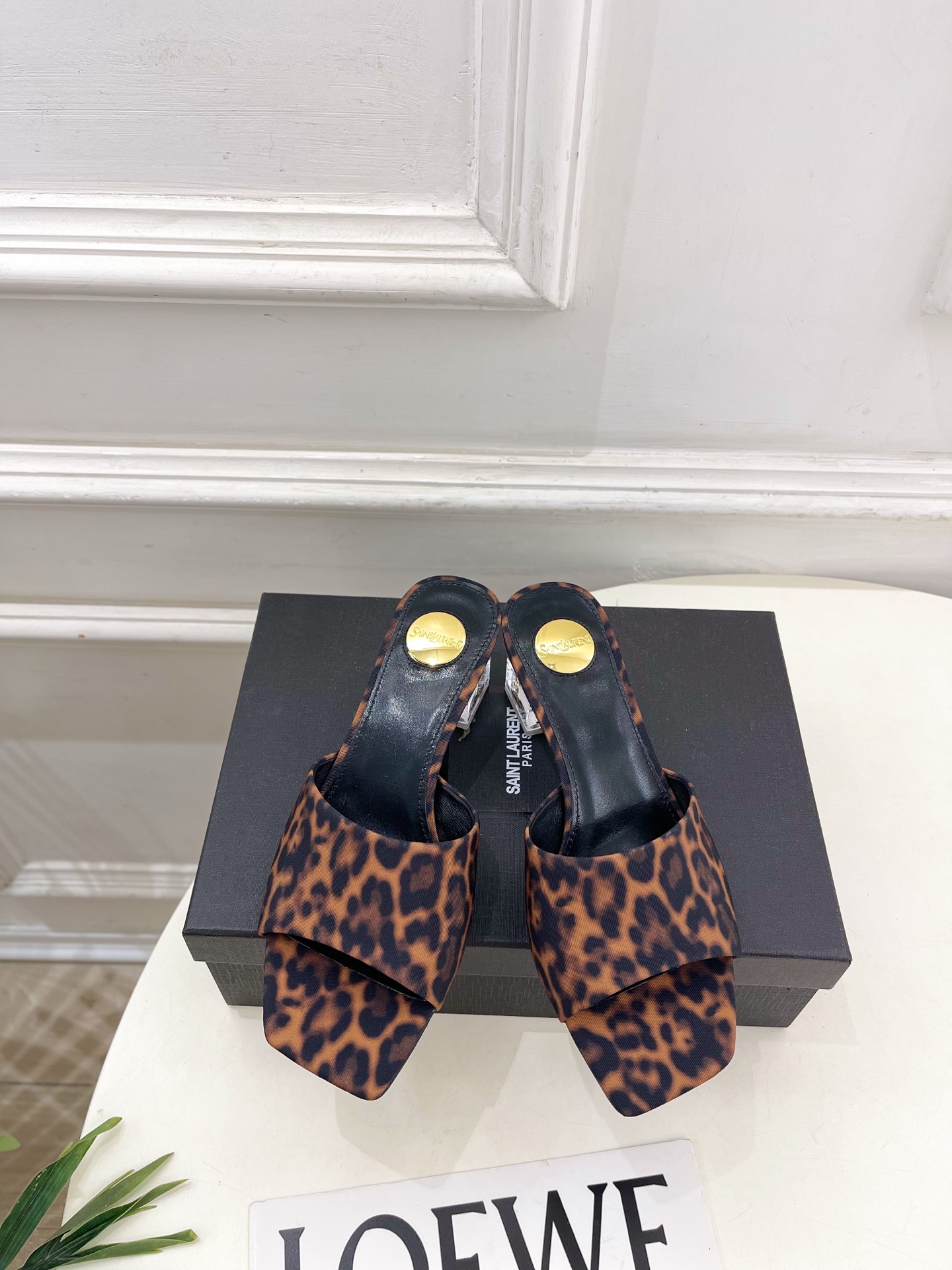SAIN*LAURENT  圣罗兰 26𝐬𝐬2026春夏新品YSL透明跟方头粗跟拖鞋 上新☑️—————