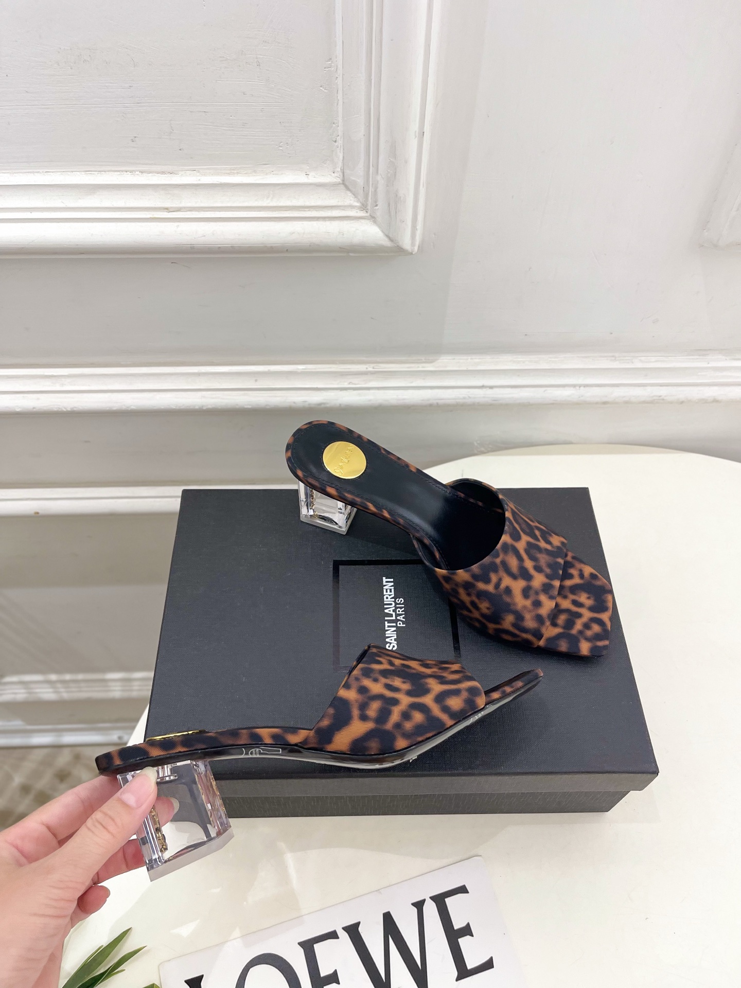 SAIN*LAURENT  圣罗兰 26𝐬𝐬2026春夏新品YSL透明跟方头粗跟拖鞋 上新☑️—————