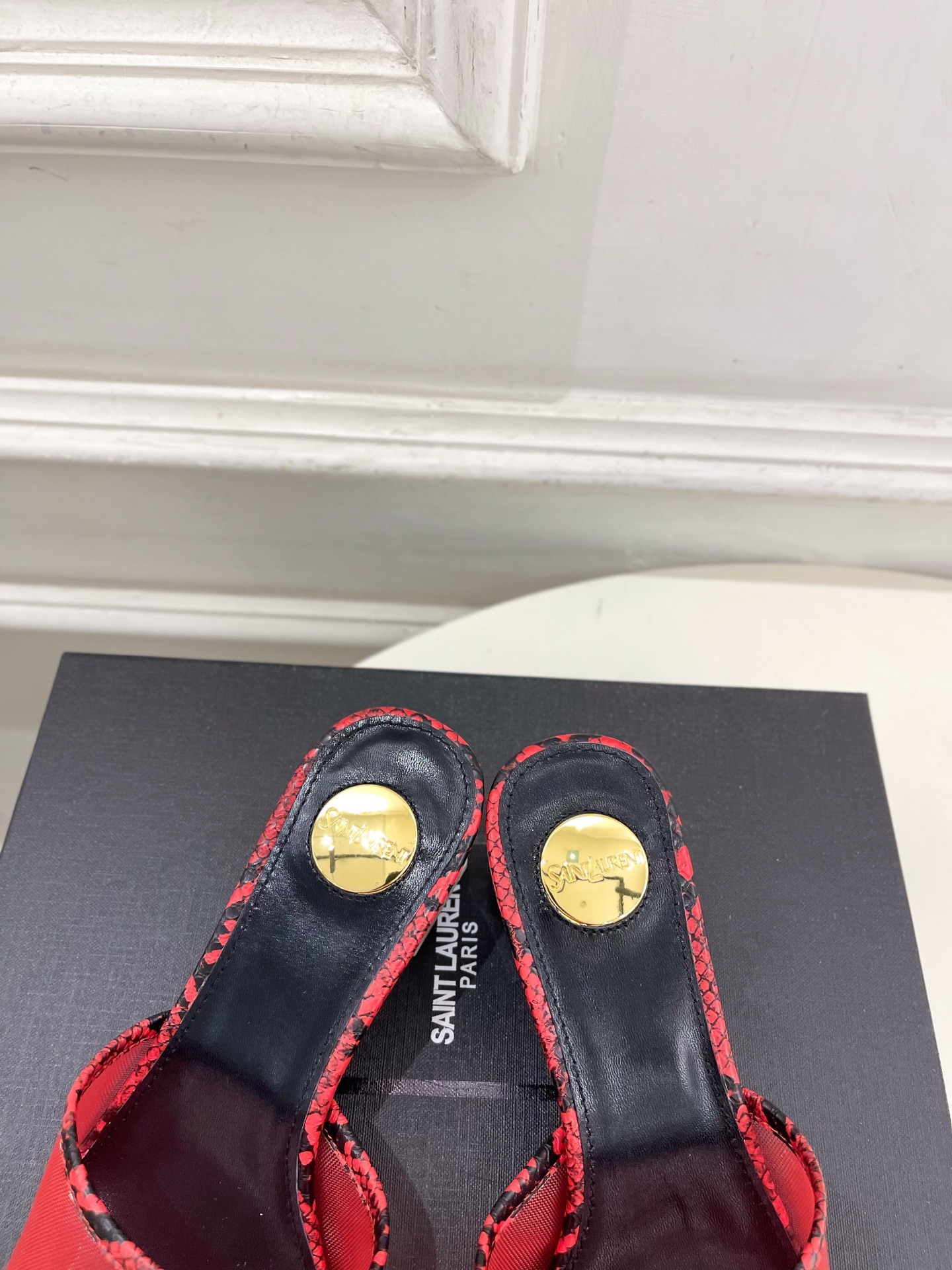 SAIN*LAURENT  圣罗兰 26𝐬𝐬2026春夏新品YSL透明跟网纱方头粗跟拖鞋 上新☑️———