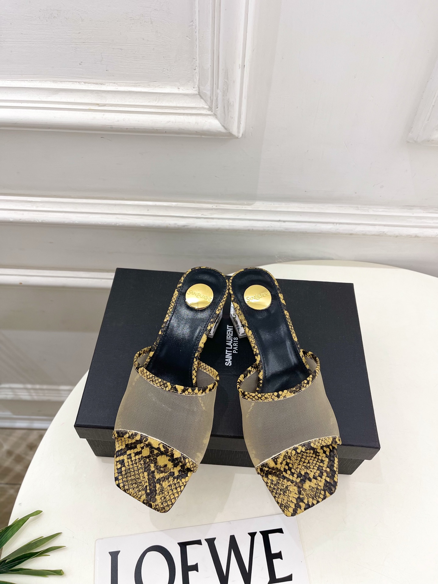 SAIN*LAURENT  圣罗兰 26𝐬𝐬2026春夏新品YSL透明跟网纱方头粗跟拖鞋 上新☑️———