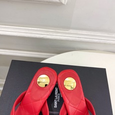 SAIN*LAURENT 圣罗兰 26𝐬𝐬2026春夏新品YSL透明跟方头夹脚人字拖鞋 上新☑️——— SAIN*LAURENT 圣罗兰 26𝐬𝐬2026春夏新品YSL透明跟方头夹脚人字拖鞋 上新☑️———