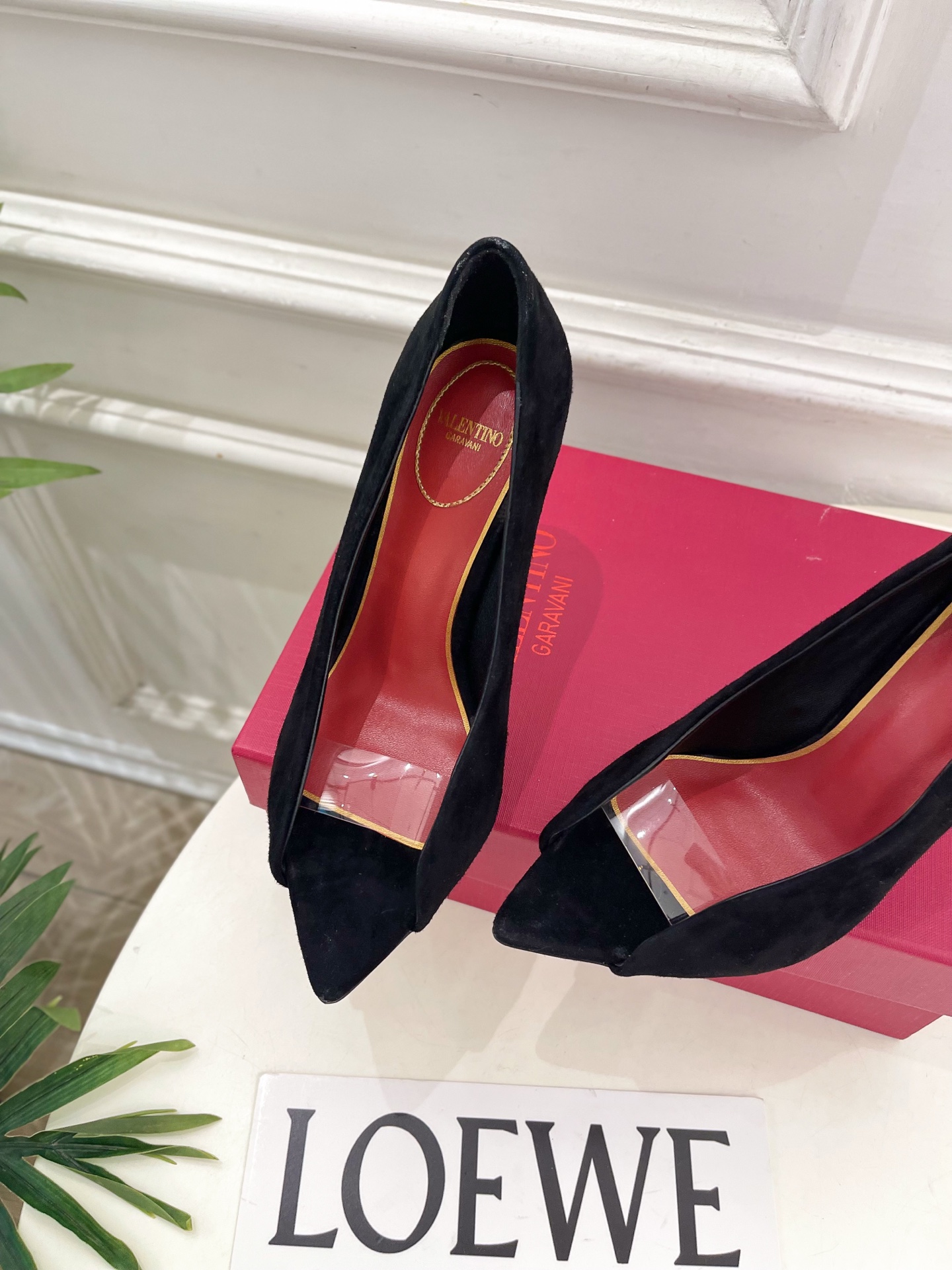 Valentino  华伦天奴 26𝐬𝐬2026春夏新品 REVELE绒面露趾高跟鞋 上新☑️—————